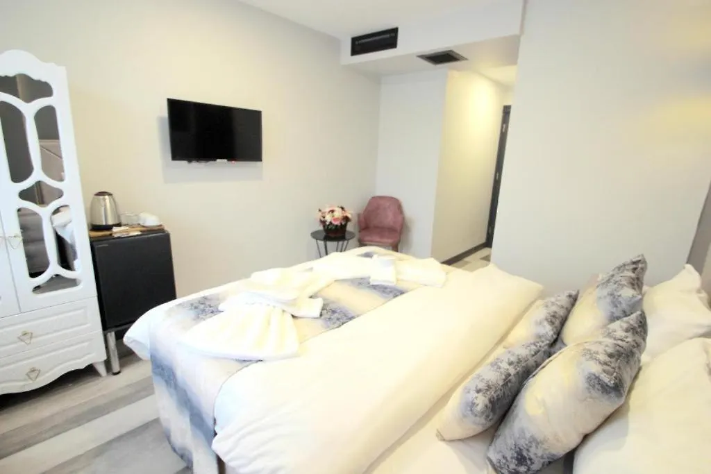 Guler Palas Hotel